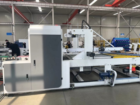 Máy hộp carton lốp Gluer Corrugated Cấu trúc nhỏ gọn