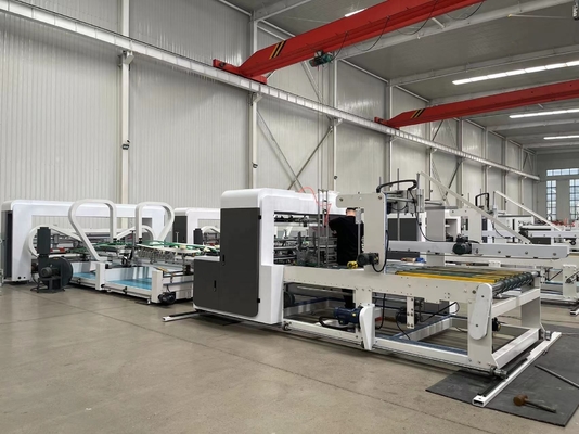 Máy hộp carton lốp Gluer Corrugated Cấu trúc nhỏ gọn