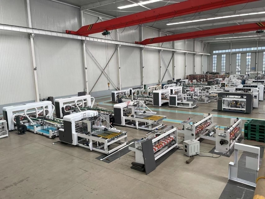 Máy hộp carton lốp Gluer Corrugated Cấu trúc nhỏ gọn