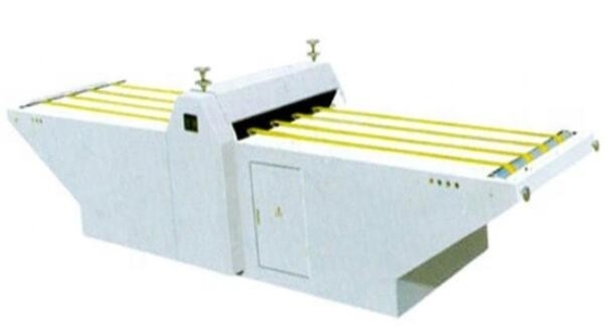 Máy cắt khuôn phẳng 380v / 50hz Tấm bìa carton sóng